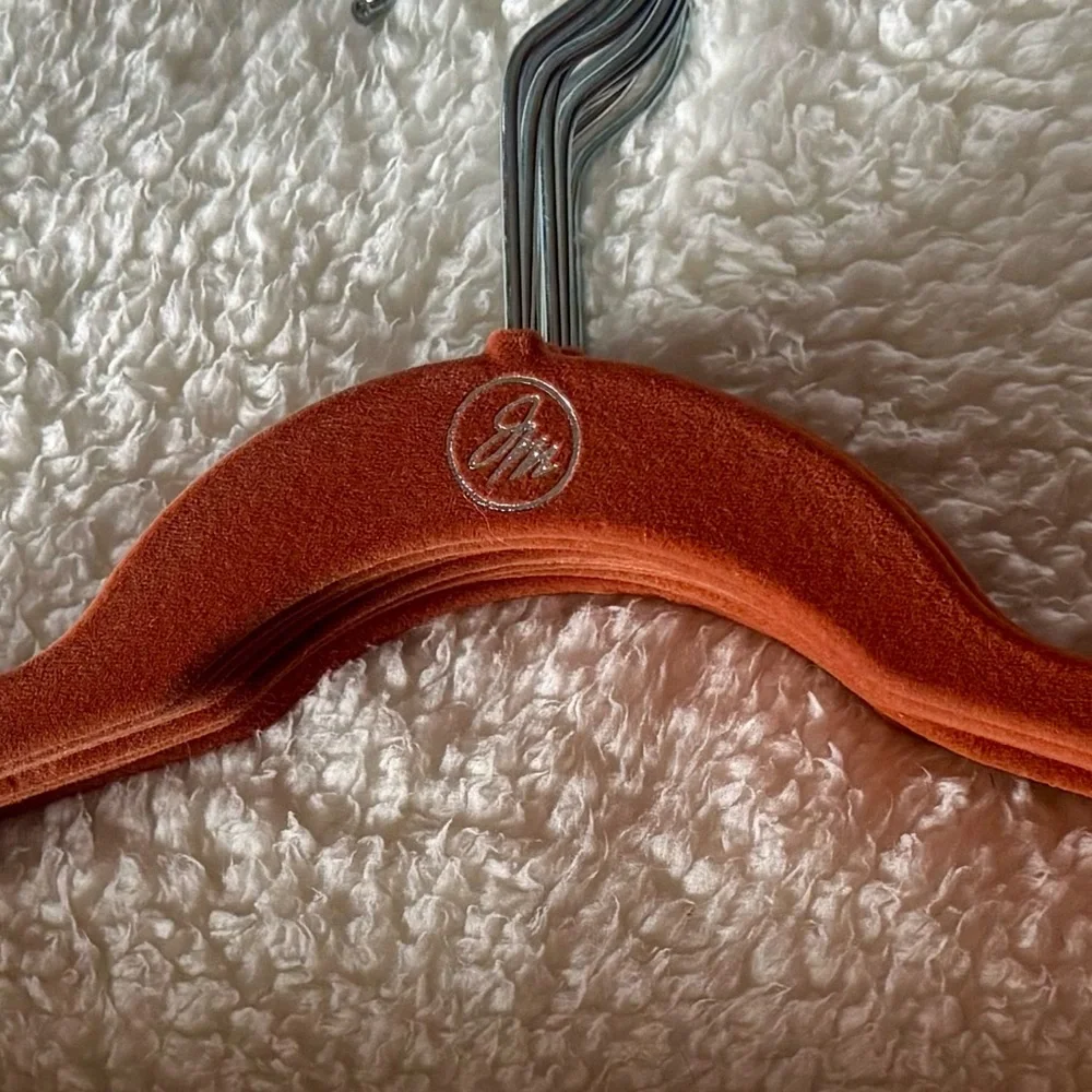 Huggable Hangers Joy Mangano Suit Hanger Rust Orange Velvet Flocking, Cnt #10